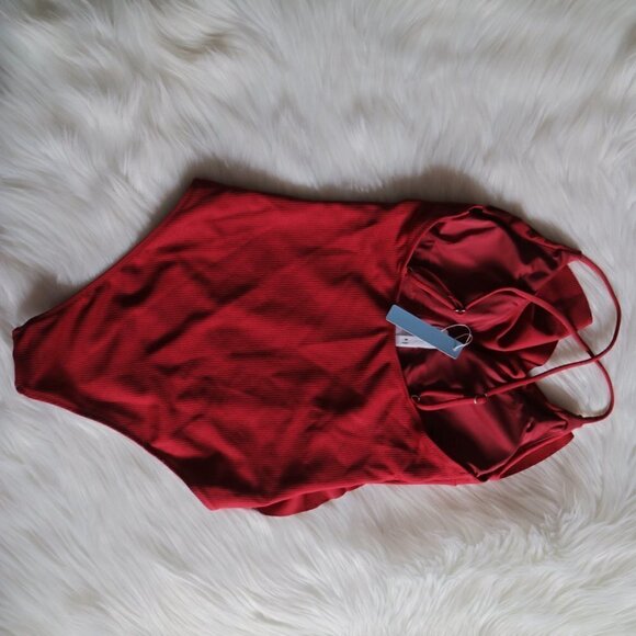 NEW Red Ribbed Ruffled One Piece Swimsuit Size Medium - Fourth of July - Picture 4 of 7